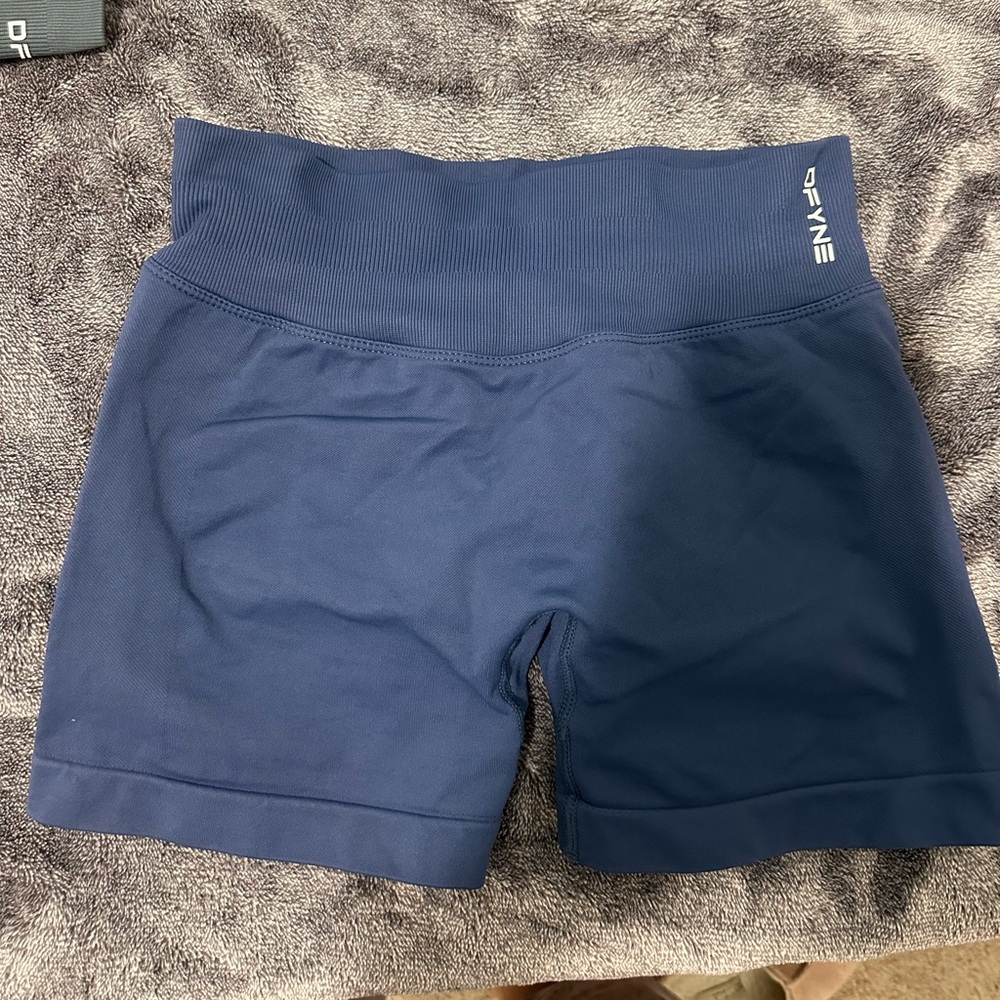 Dfyne shorts
